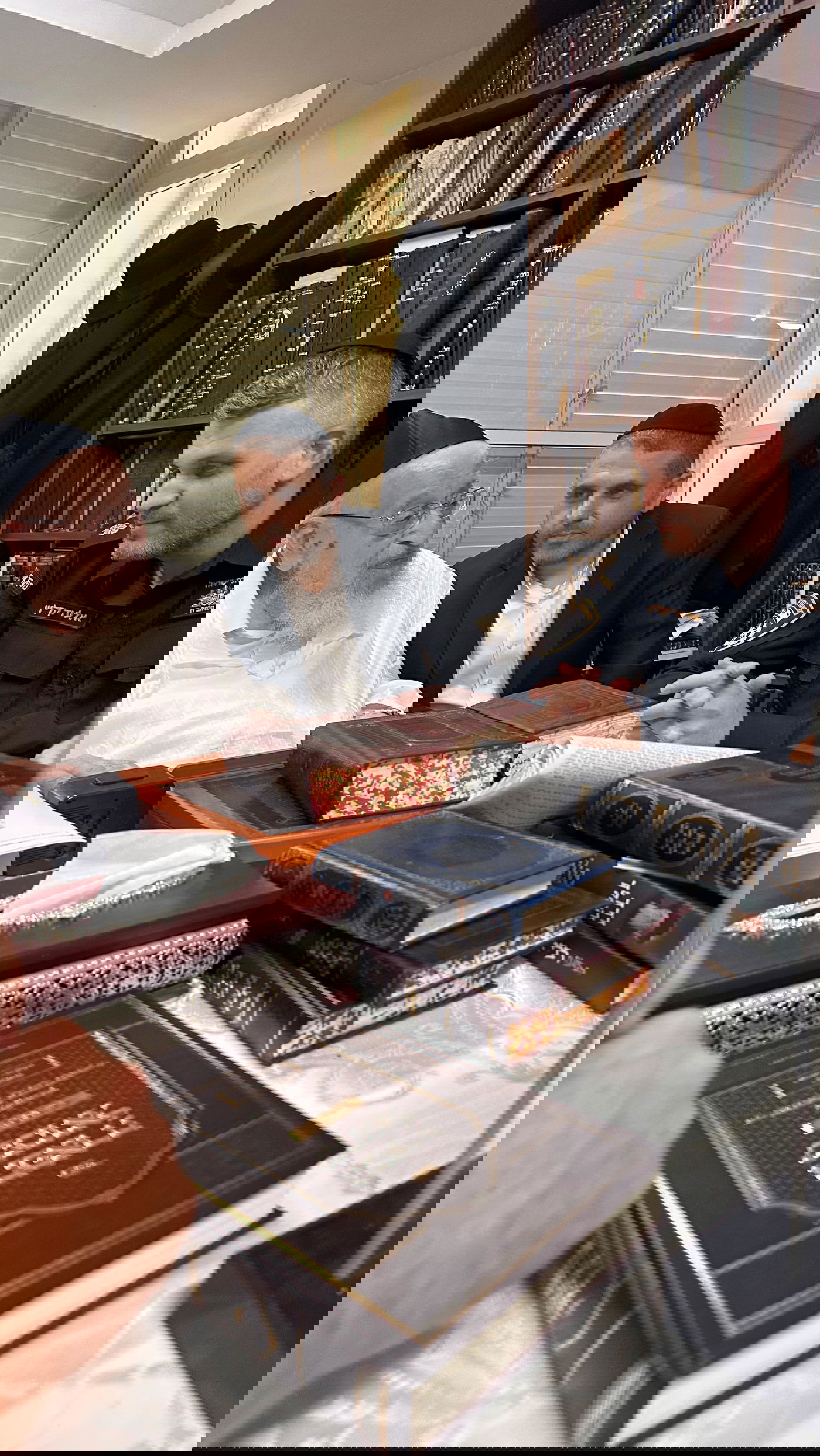 מפקדי המשטרה של מרחב דן בסיור בבני ברק