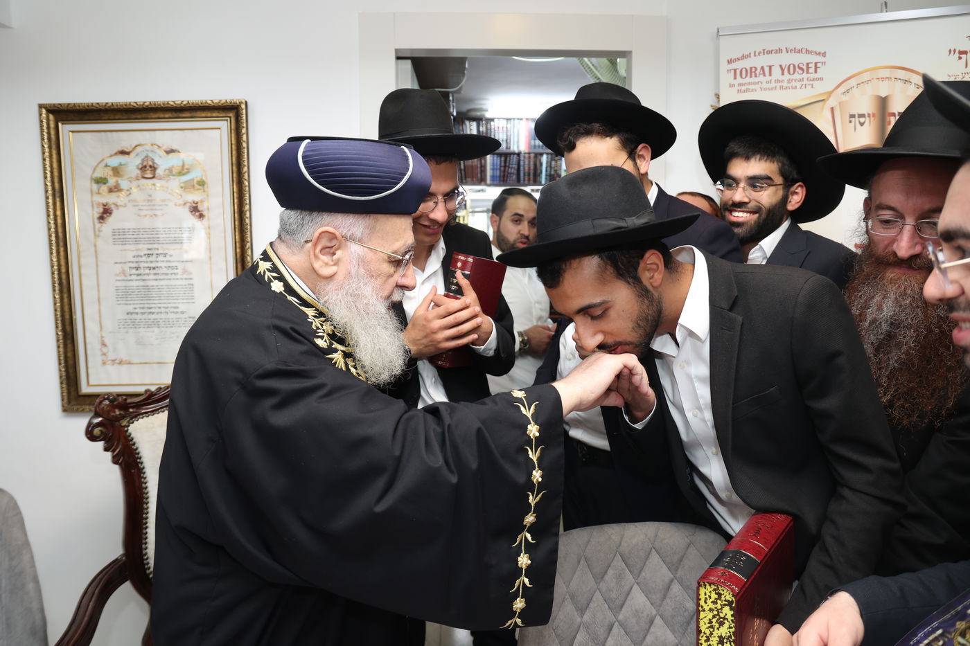 אברכי כולל 'תורת יוסף' בבתי גדולי ישראל 