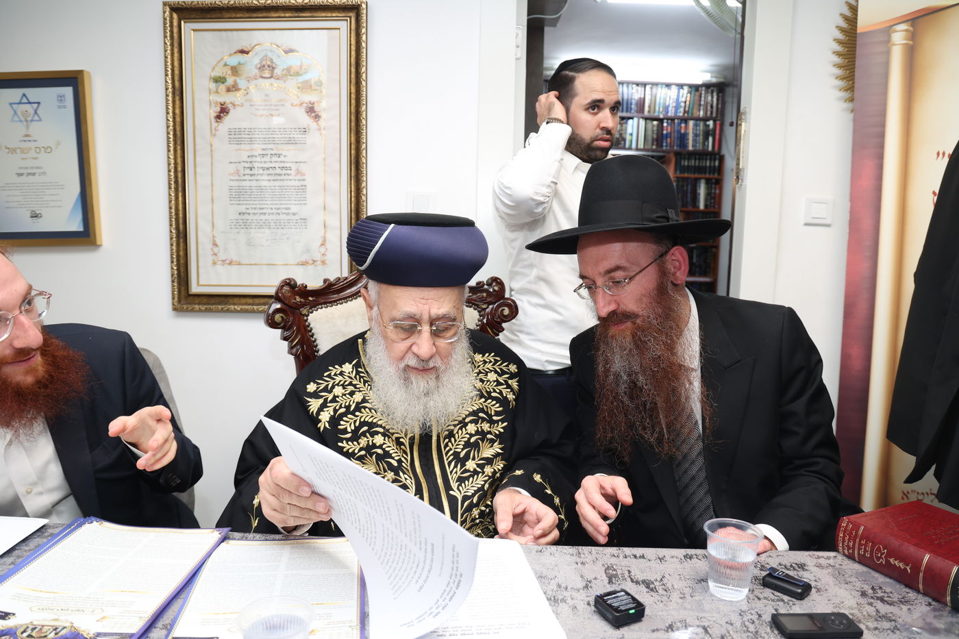 אברכי כולל 'תורת יוסף' בבתי גדולי ישראל 