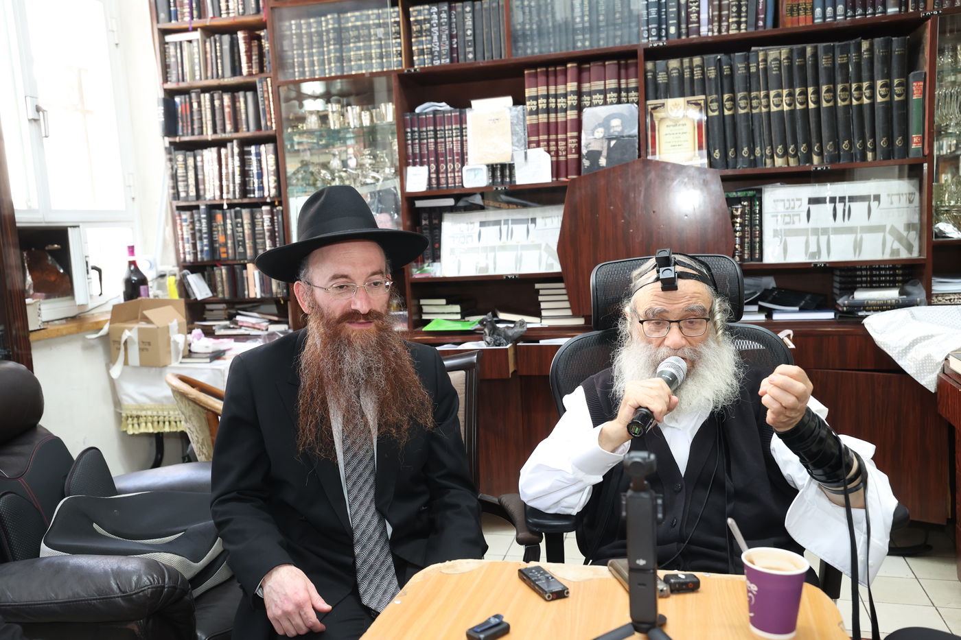 אברכי כולל 'תורת יוסף' בבתי גדולי ישראל 