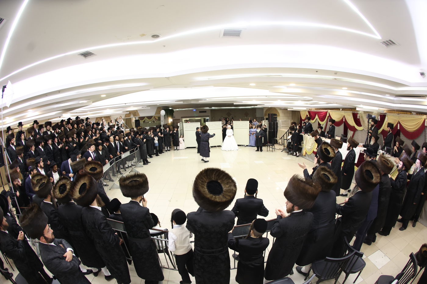 שמחת בית ביאלא בית שמש - גאב"ד לונדון