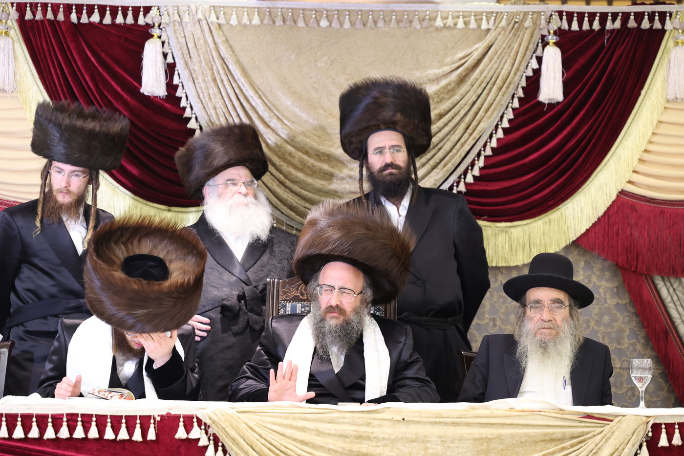 שמחת בית ביאלא בית שמש - גאב"ד לונדון