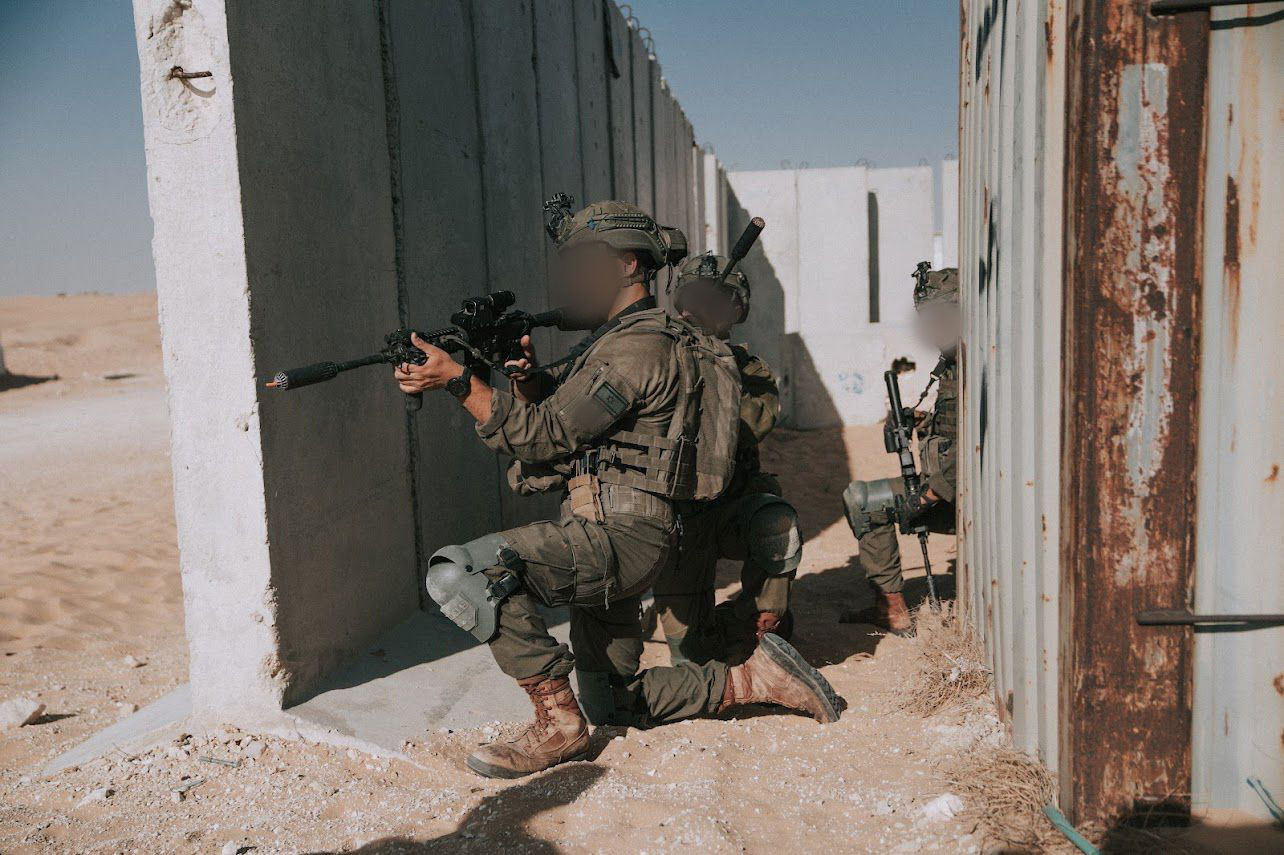 אימוני כוחות אוגדה 98 לקראת תחילת המבצע