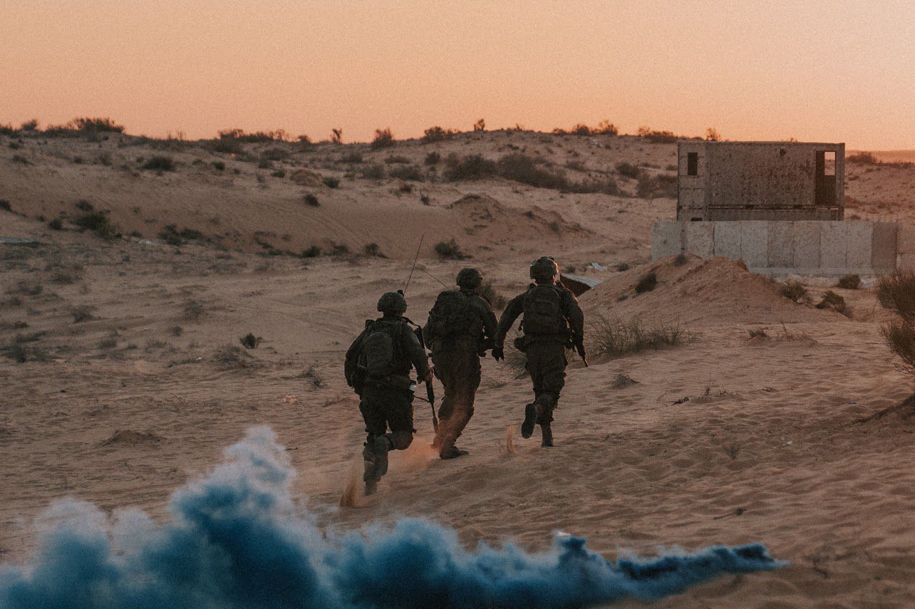 אימוני כוחות אוגדה 98 לקראת תחילת המבצע