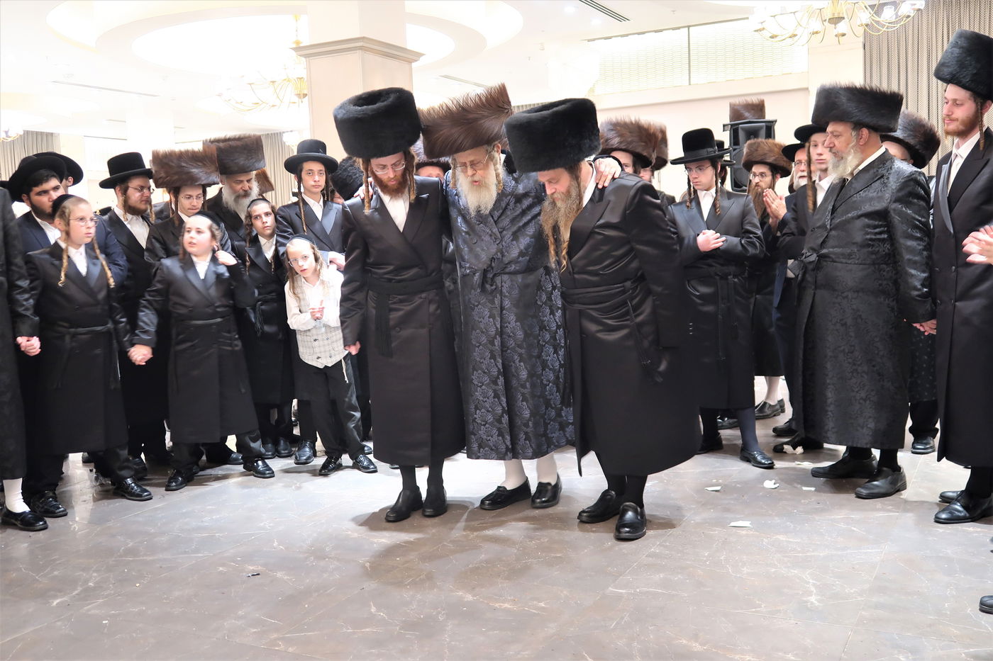 שמחת בית קוזמיר - קאמרנא ארזי הבירה - אמשינוב ארה"ב - זווהעיל 