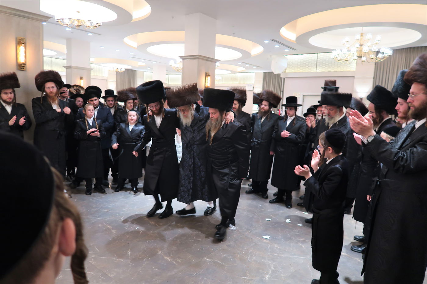 שמחת בית קוזמיר - קאמרנא ארזי הבירה - אמשינוב ארה"ב - זווהעיל 