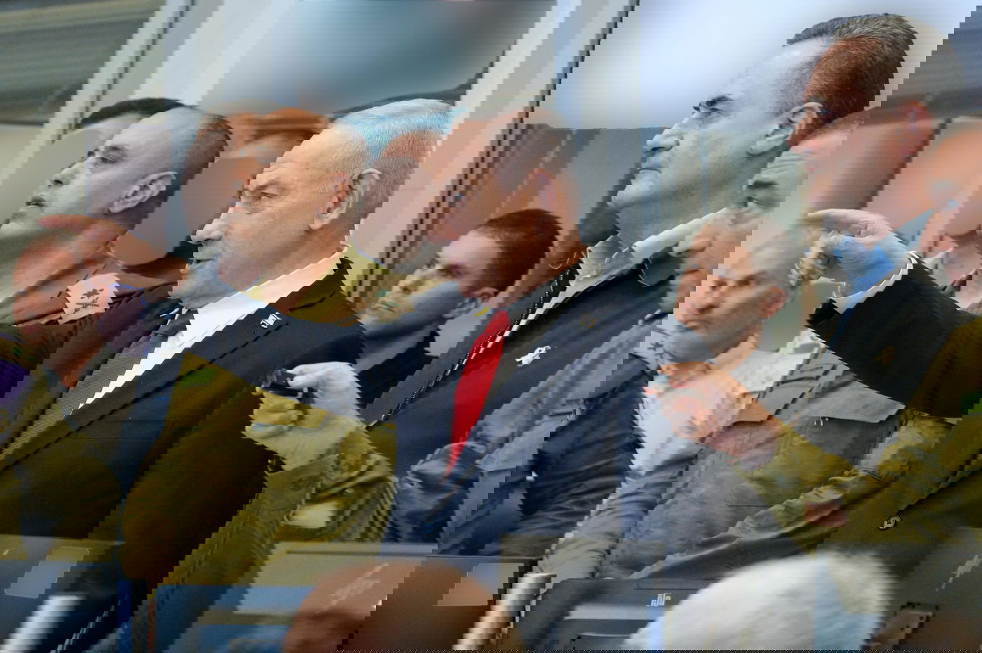 נתניהו בבור