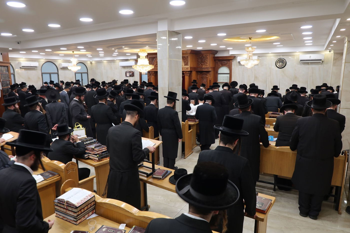 האדמו"ר מצאנז בקבלת קהל לקראת ימי הרחמים והסליחות