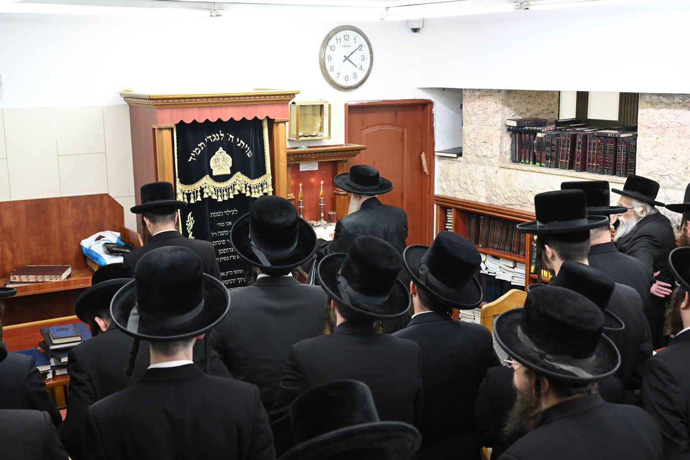 האדמו"ר מצאנז בקבלת קהל לקראת ימי הרחמים והסליחות