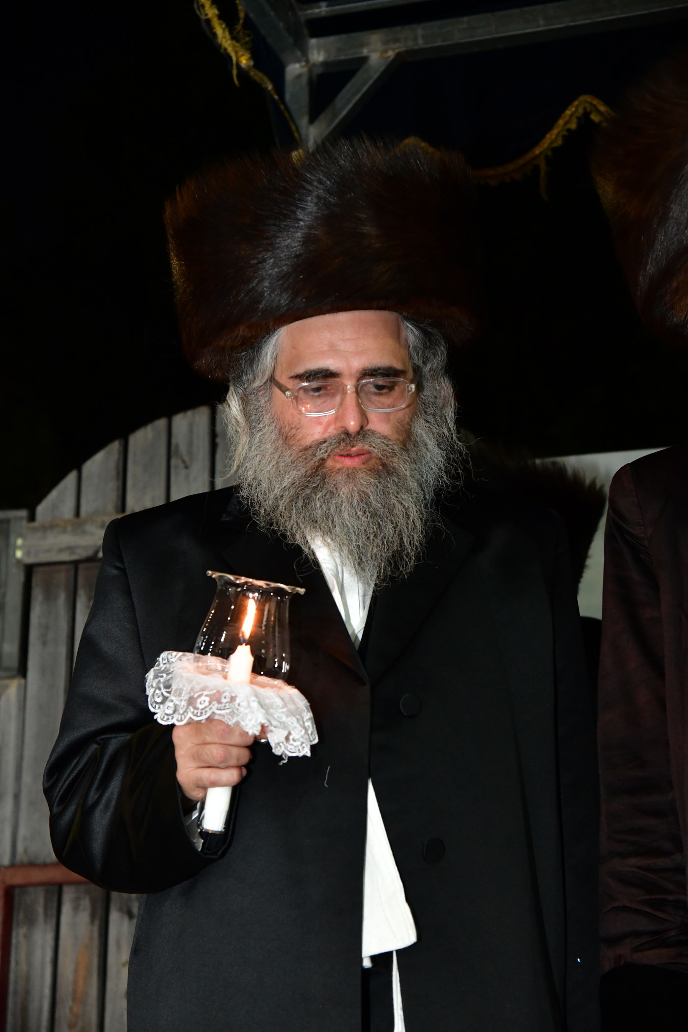 שמחת נישואי בן אב"ד מירון עם נכדת האדמו"ר מלעלוב ניקלשבורג