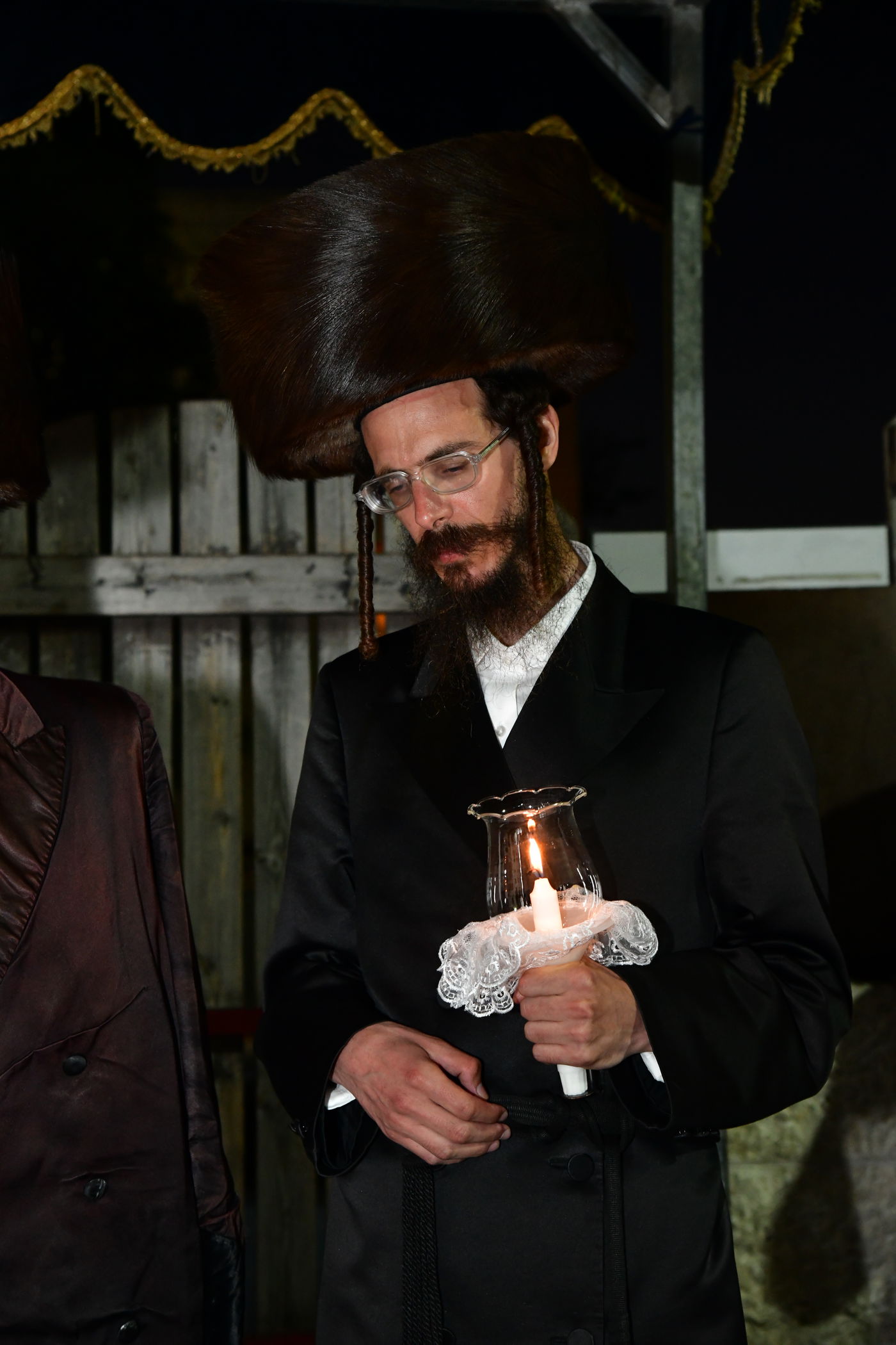 שמחת נישואי בן אב"ד מירון עם נכדת האדמו"ר מלעלוב ניקלשבורג