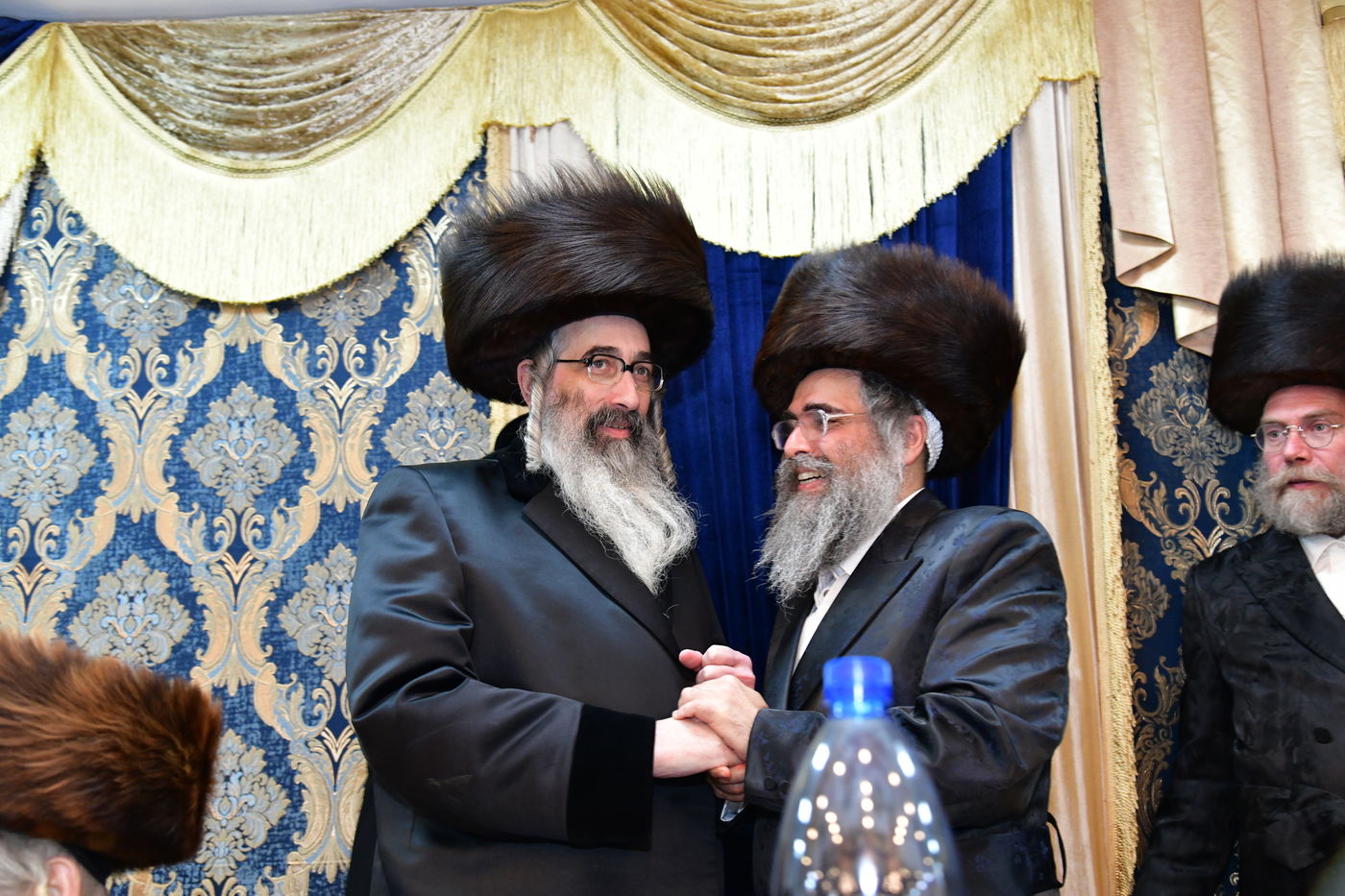 שמחת נישואי בן אב"ד מירון עם נכדת האדמו"ר מלעלוב ניקלשבורג