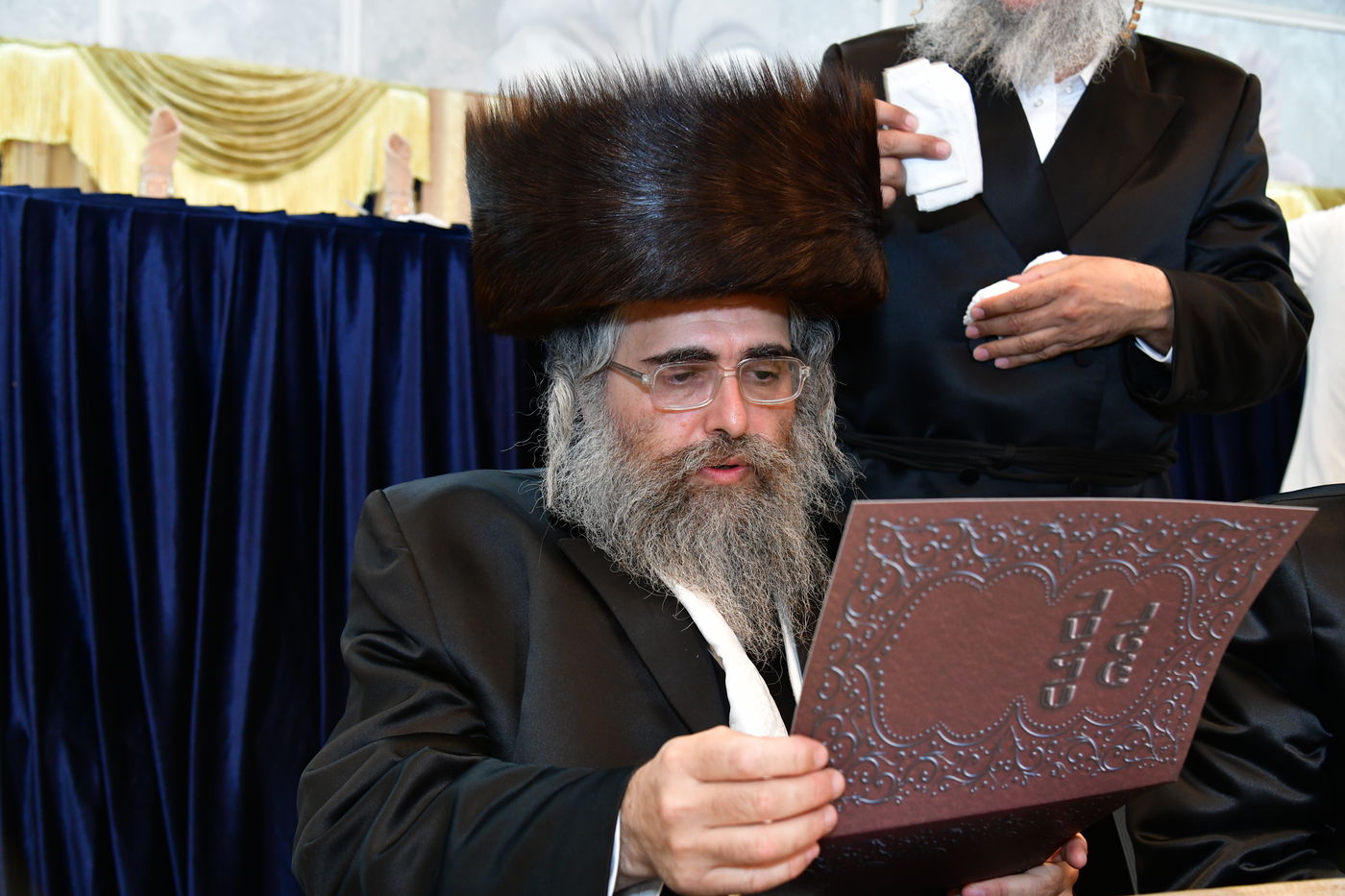 שמחת נישואי בן אב"ד מירון עם נכדת האדמו"ר מלעלוב ניקלשבורג