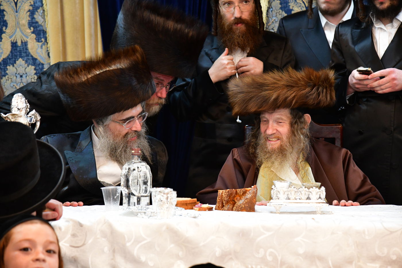 שמחת נישואי בן אב"ד מירון עם נכדת האדמו"ר מלעלוב ניקלשבורג