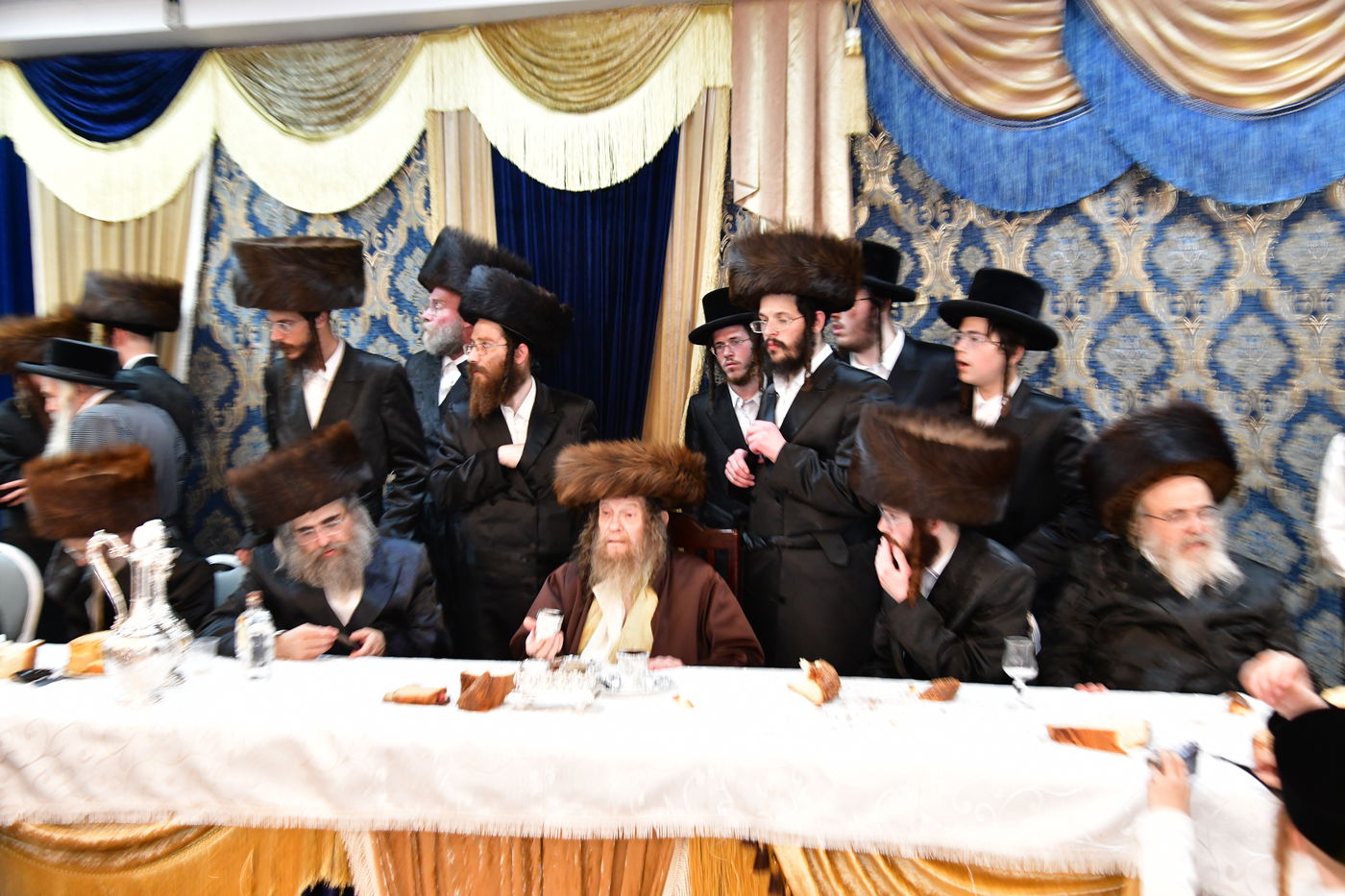 שמחת נישואי בן אב"ד מירון עם נכדת האדמו"ר מלעלוב ניקלשבורג