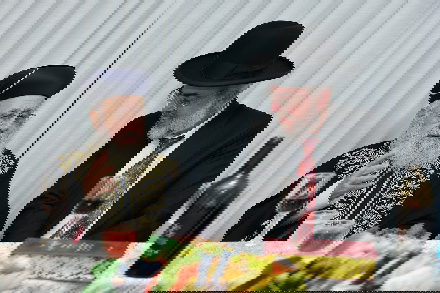 הראשל"צ הגר"י יוסף בחנוכת הבית בהיכל מרן