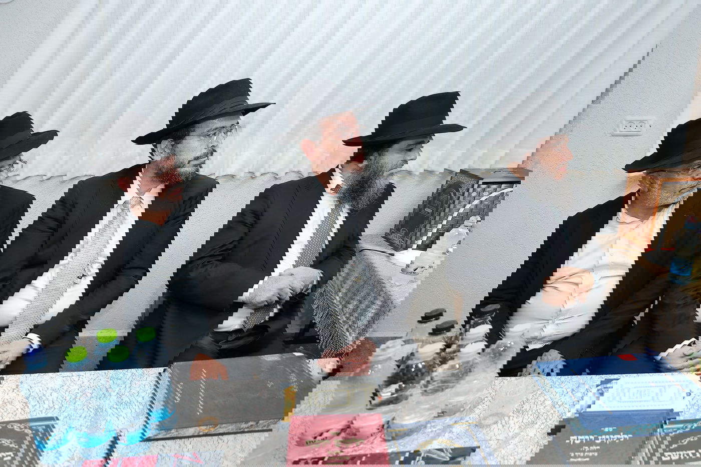 הראשל"צ הגר"י יוסף בחנוכת הבית בהיכל מרן