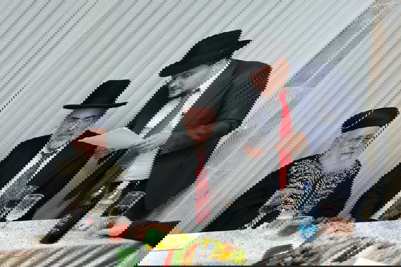 הראשל"צ הגר"י יוסף בחנוכת הבית בהיכל מרן