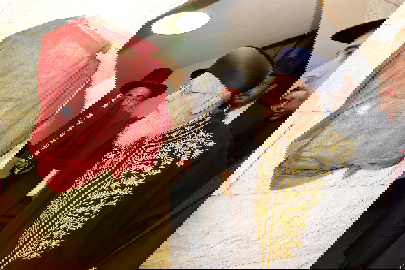 הראשל"צ הגר"י יוסף בחנוכת הבית בהיכל מרן