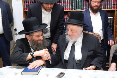 הגר"מ בן שמעון אצל הגרב"ד פוברסקי