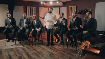 מקהלת נשמה מארחת את מוטי ויזל לביצוע מרגש: "המלך"