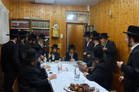 האדמו"ר מזוועהיל בטיש לחיים בהילולת הרה''ק המגיד מזלאטשוב זיע''א