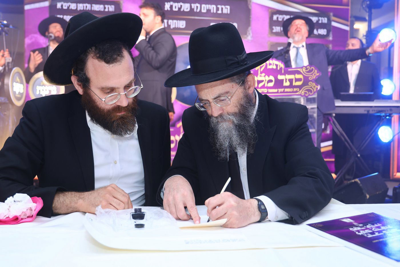 התחלת כתיבת ס"ת לביהמ"ד 'דרך אמונה' בקריית אתא