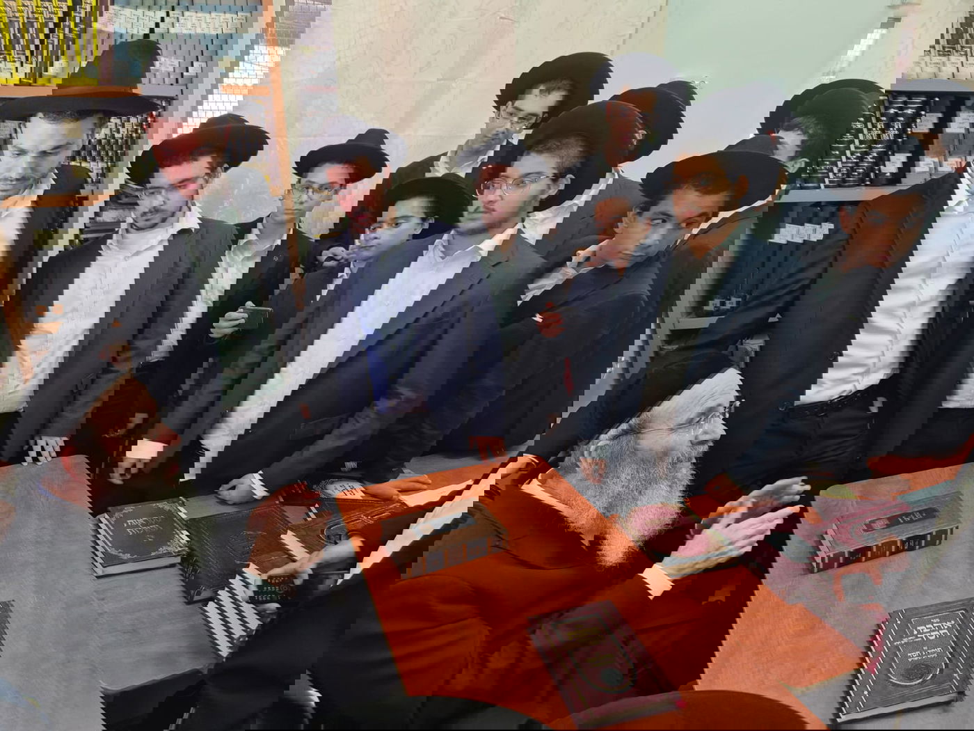 גדולי התורה והכותל: כך נערכו תלמידי 'אורחות חיים' לקראת ראש השנה