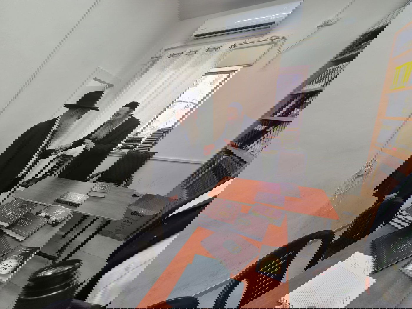 גדולי התורה והכותל: כך נערכו תלמידי 'אורחות חיים' לקראת ראש השנה