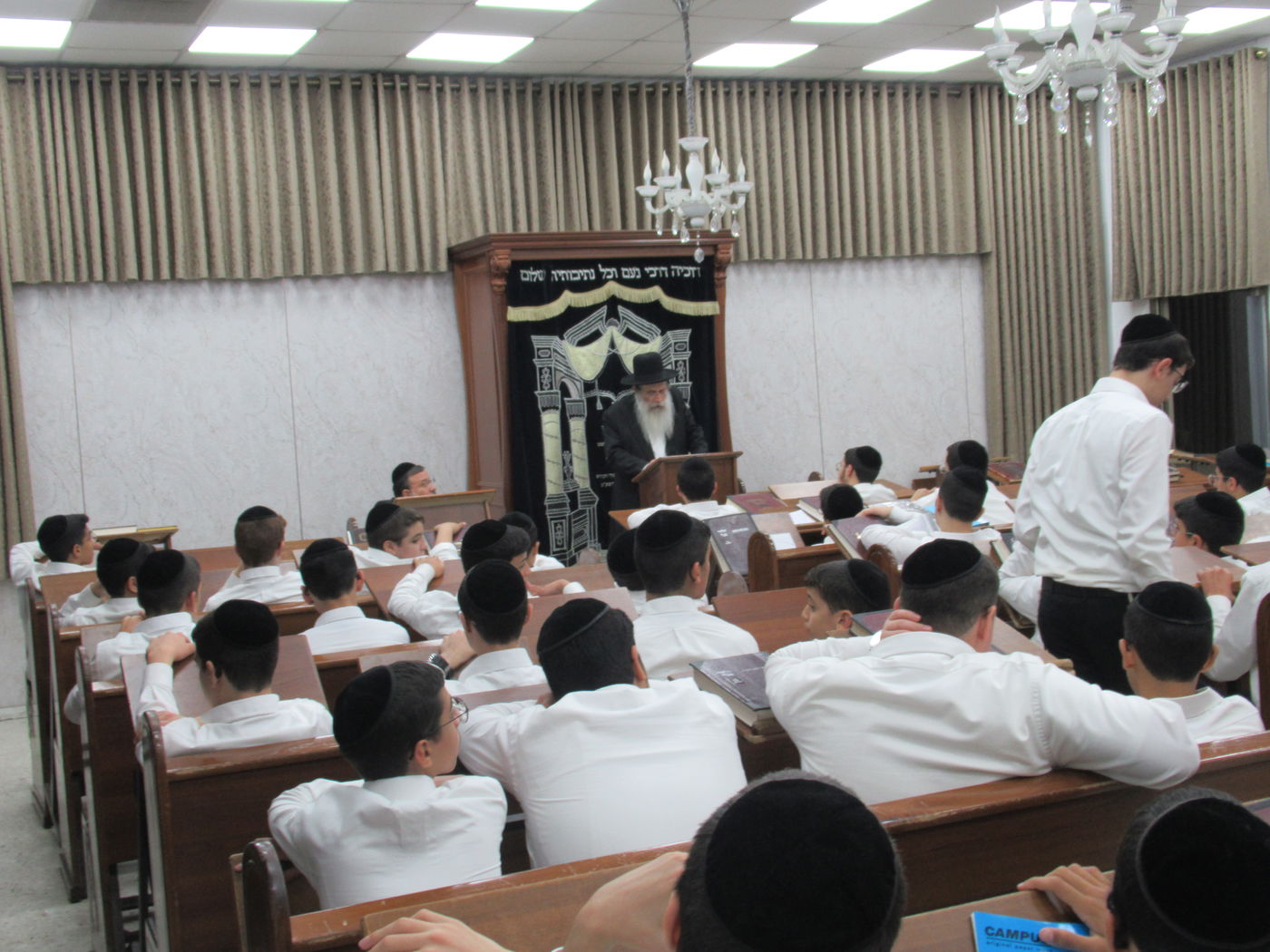 הגר"ש שטיינמן בביקור בישיבת 'דרכי דוד'