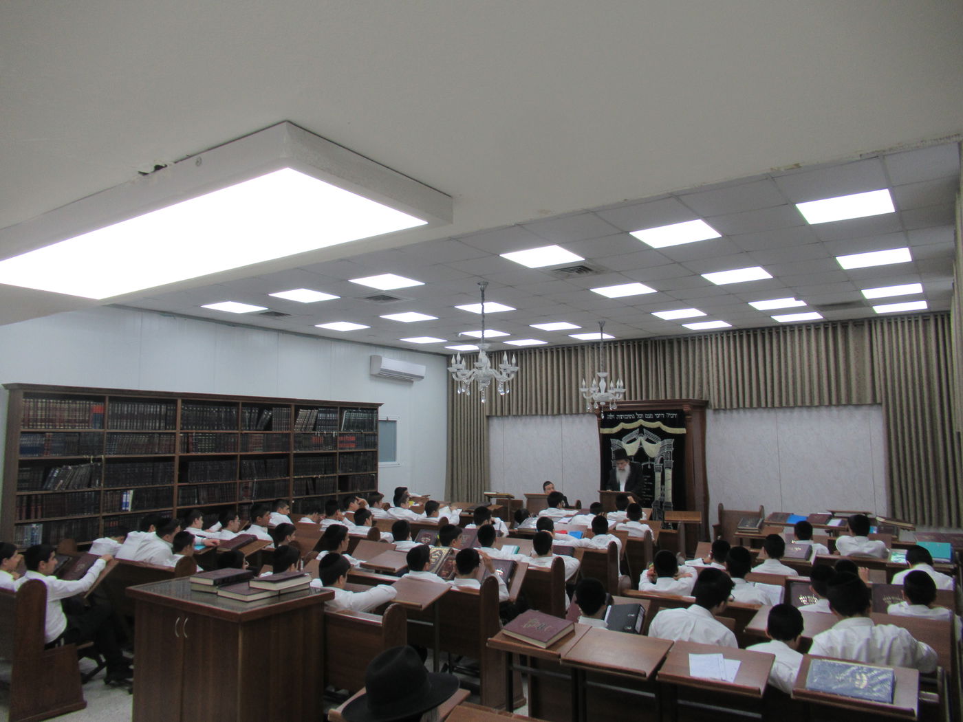 הגר"ש שטיינמן בביקור בישיבת 'דרכי דוד'