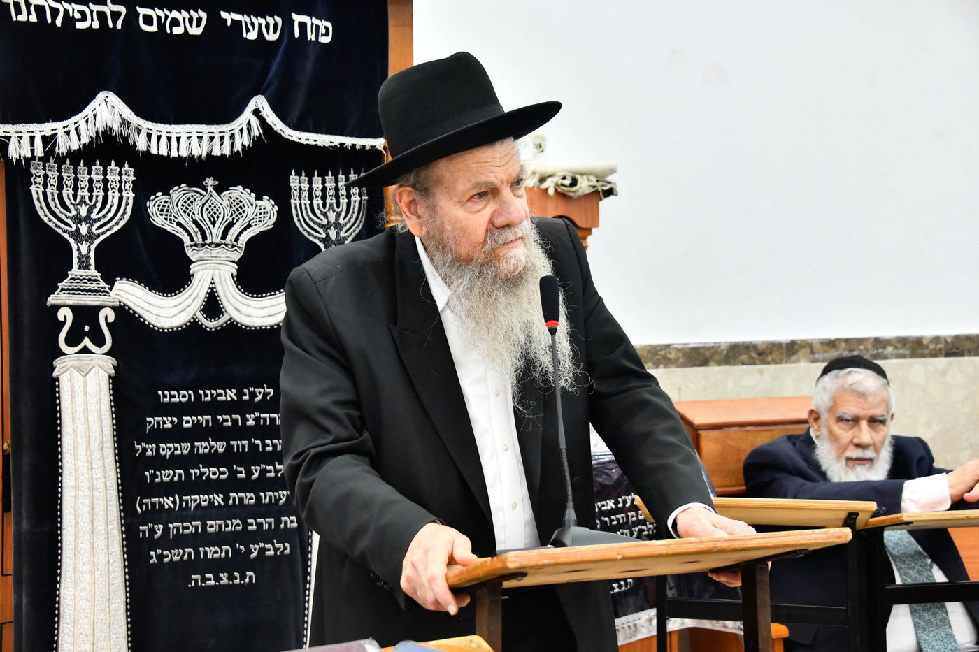 הגרמ"ש אדלשטיין בשיחה בשיח יצחק