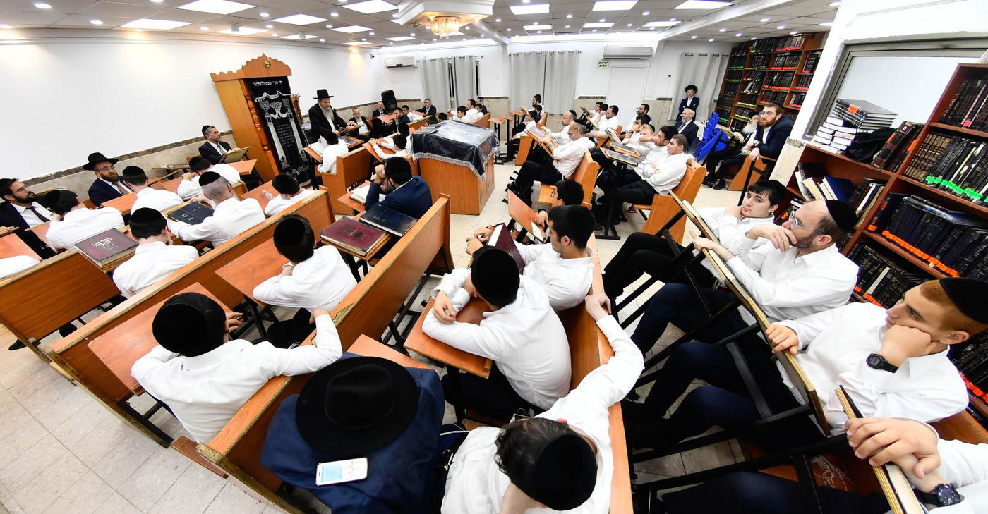 הגרמ"ש אדלשטיין בשיחה בשיח יצחק