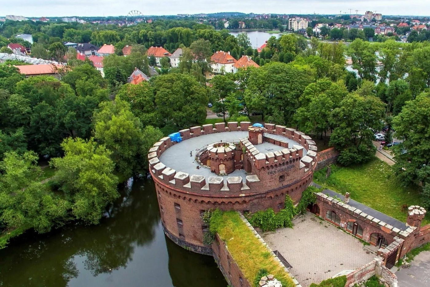 מעמד תקיעת שופר בטירת 'אבן הענבר' 