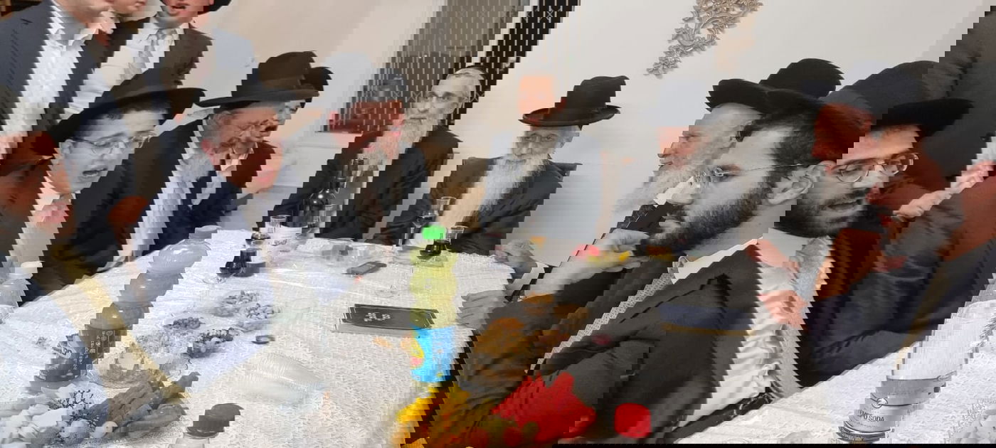 שמחת הווארט לנכדת הגר"י כהן עם נכד הגר"ש בצלאל