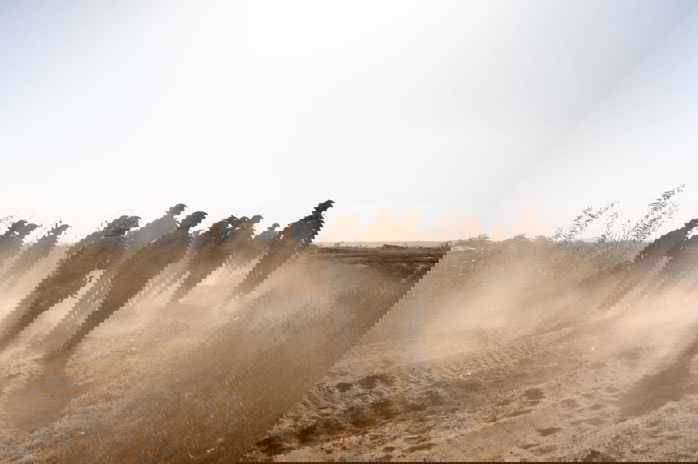 שישובו בשלום: חיילי צה"ל מכינים את הטנקים - רגע לפני הכניסה לעיר הטרור | תיעוד 