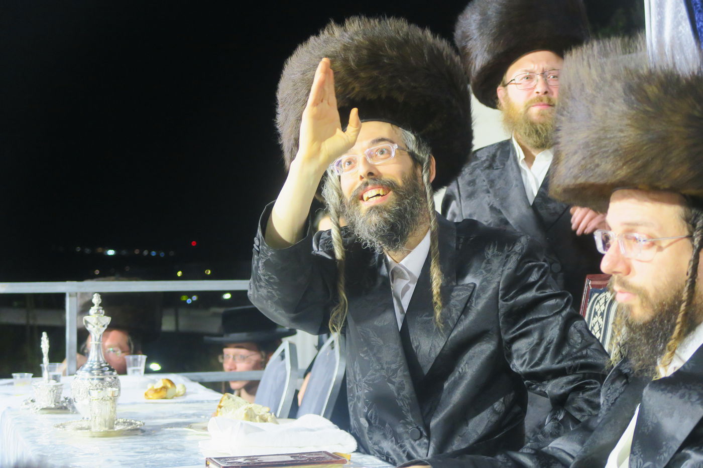 האדמו"ר מזוועהיל שבת במירון