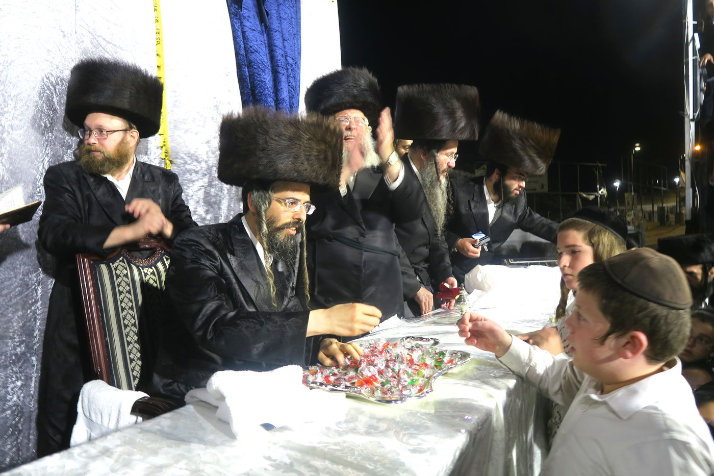 האדמו"ר מזוועהיל שבת במירון