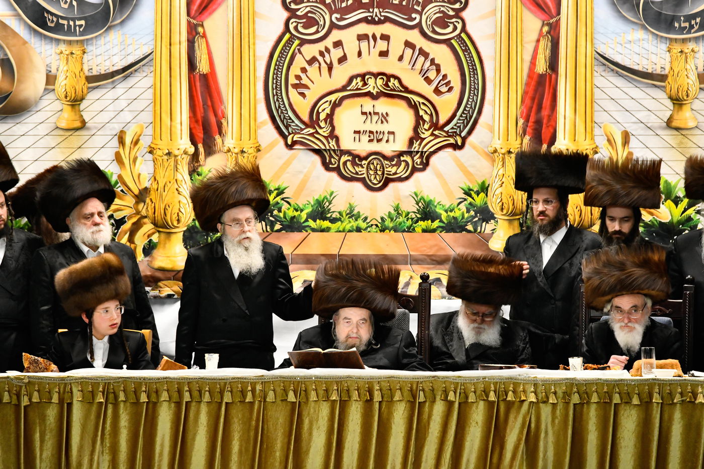 שמחת בר המצווה לנכד האדמו"ר מבעלזא