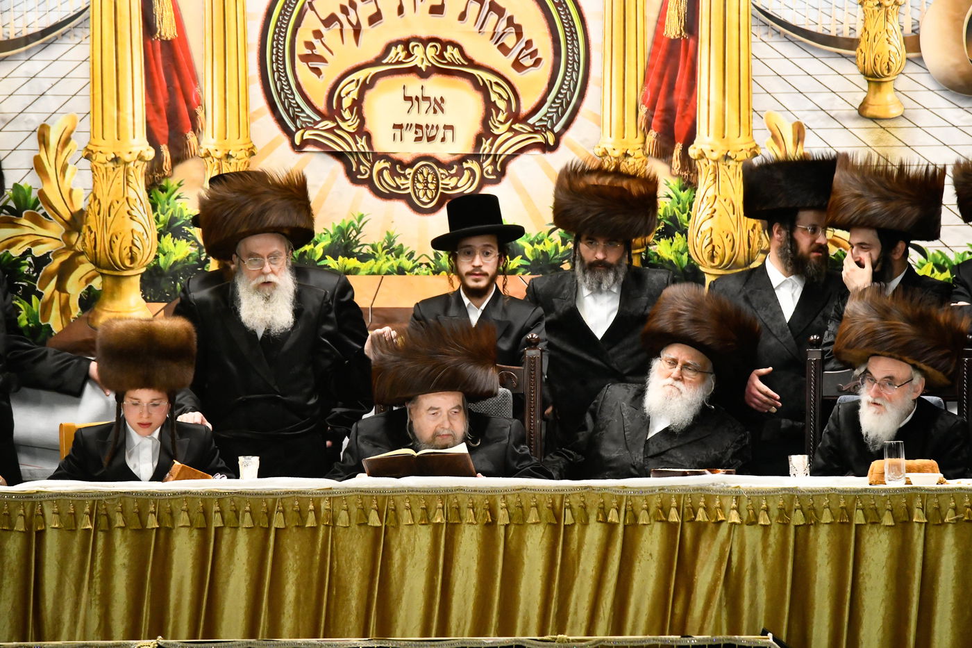 שמחת בר המצווה לנכד האדמו"ר מבעלזא