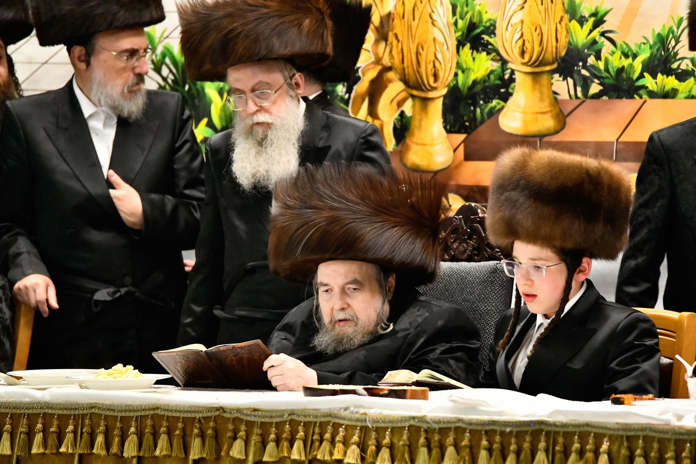 שמחת בר המצווה לנכד האדמו"ר מבעלזא