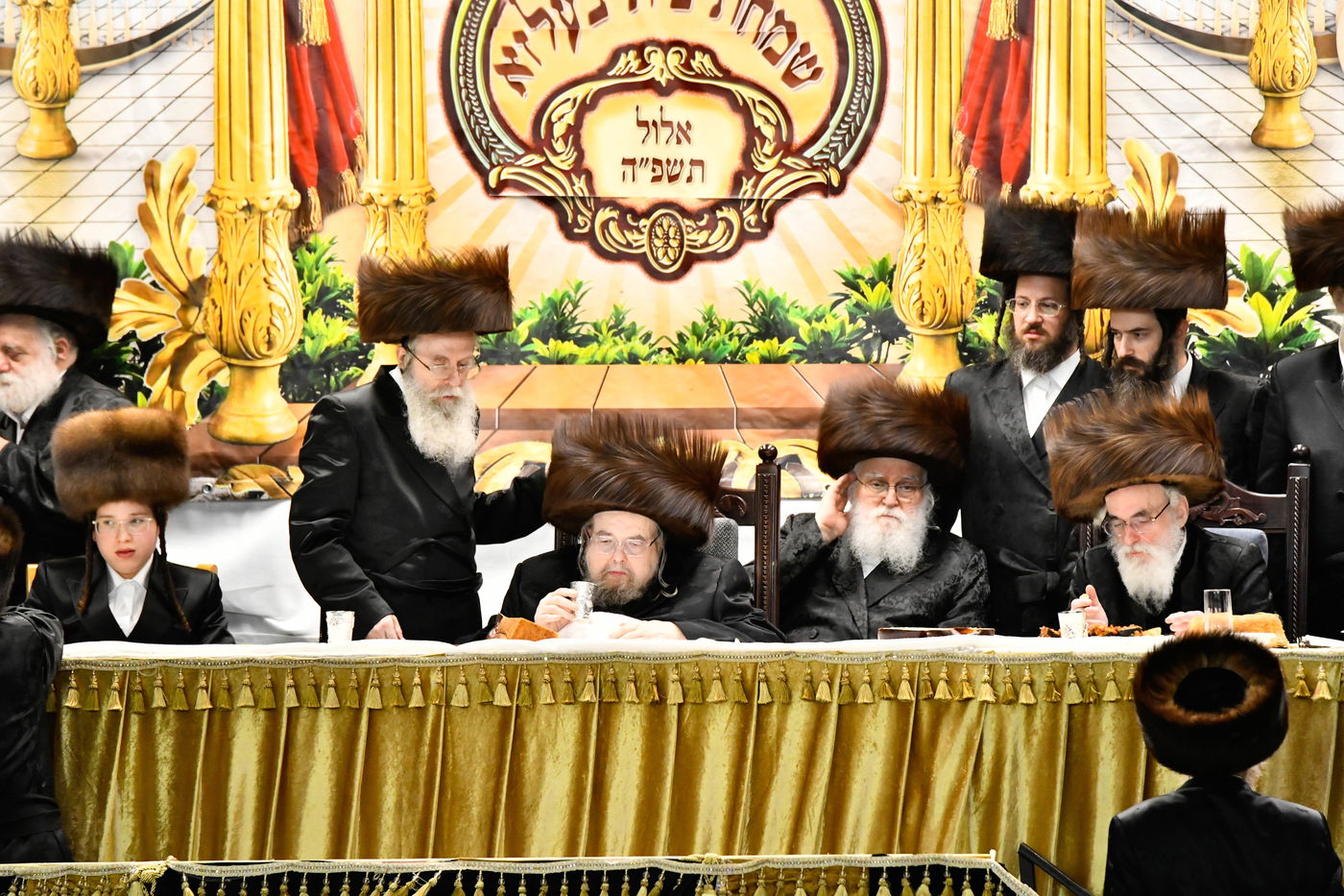 שמחת בר המצווה לנכד האדמו"ר מבעלזא