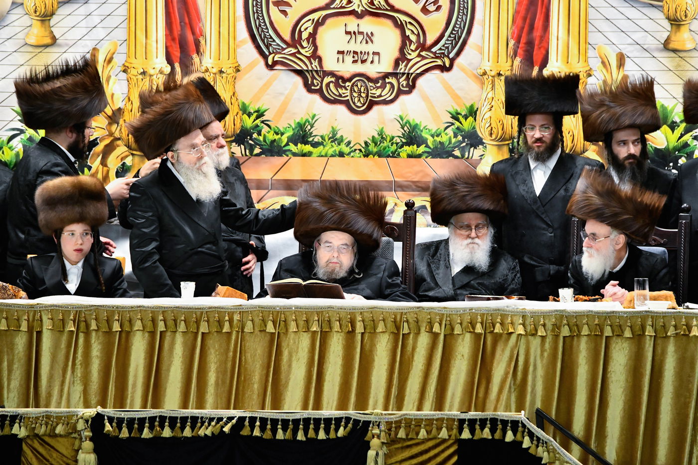 שמחת בר המצווה לנכד האדמו"ר מבעלזא