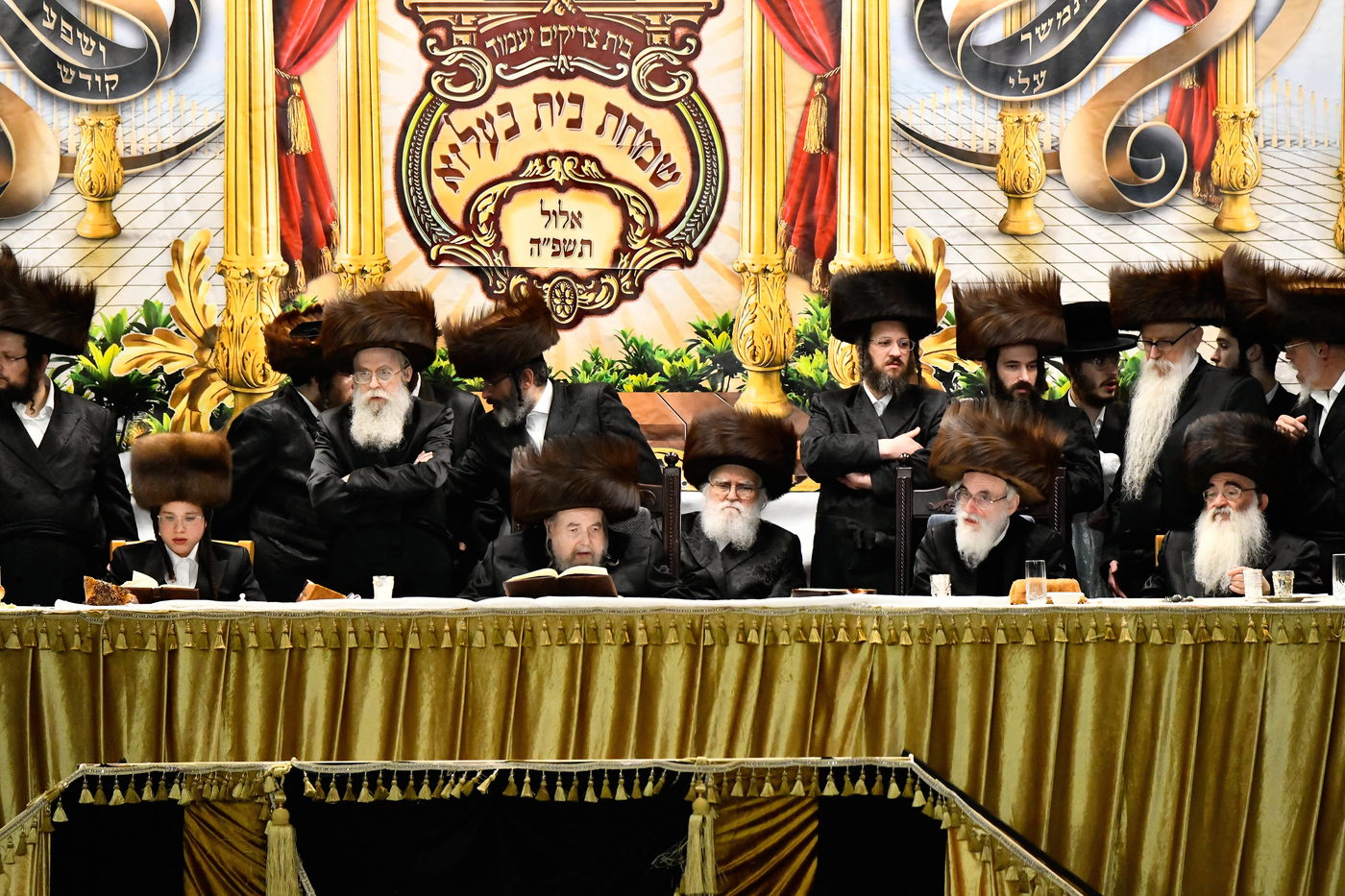 שמחת בר המצווה לנכד האדמו"ר מבעלזא