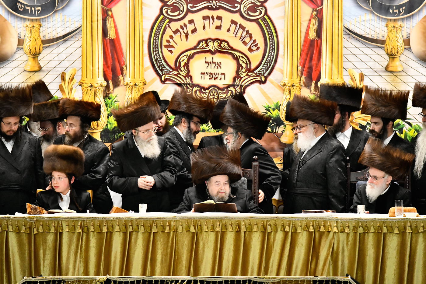 שמחת בר המצווה לנכד האדמו"ר מבעלזא