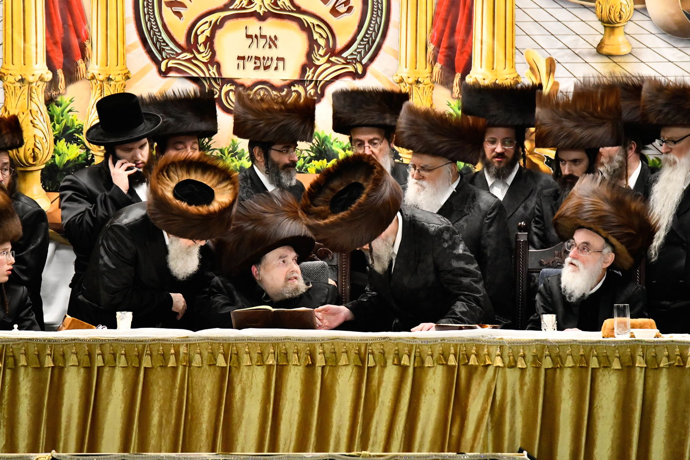 שמחת בר המצווה לנכד האדמו"ר מבעלזא