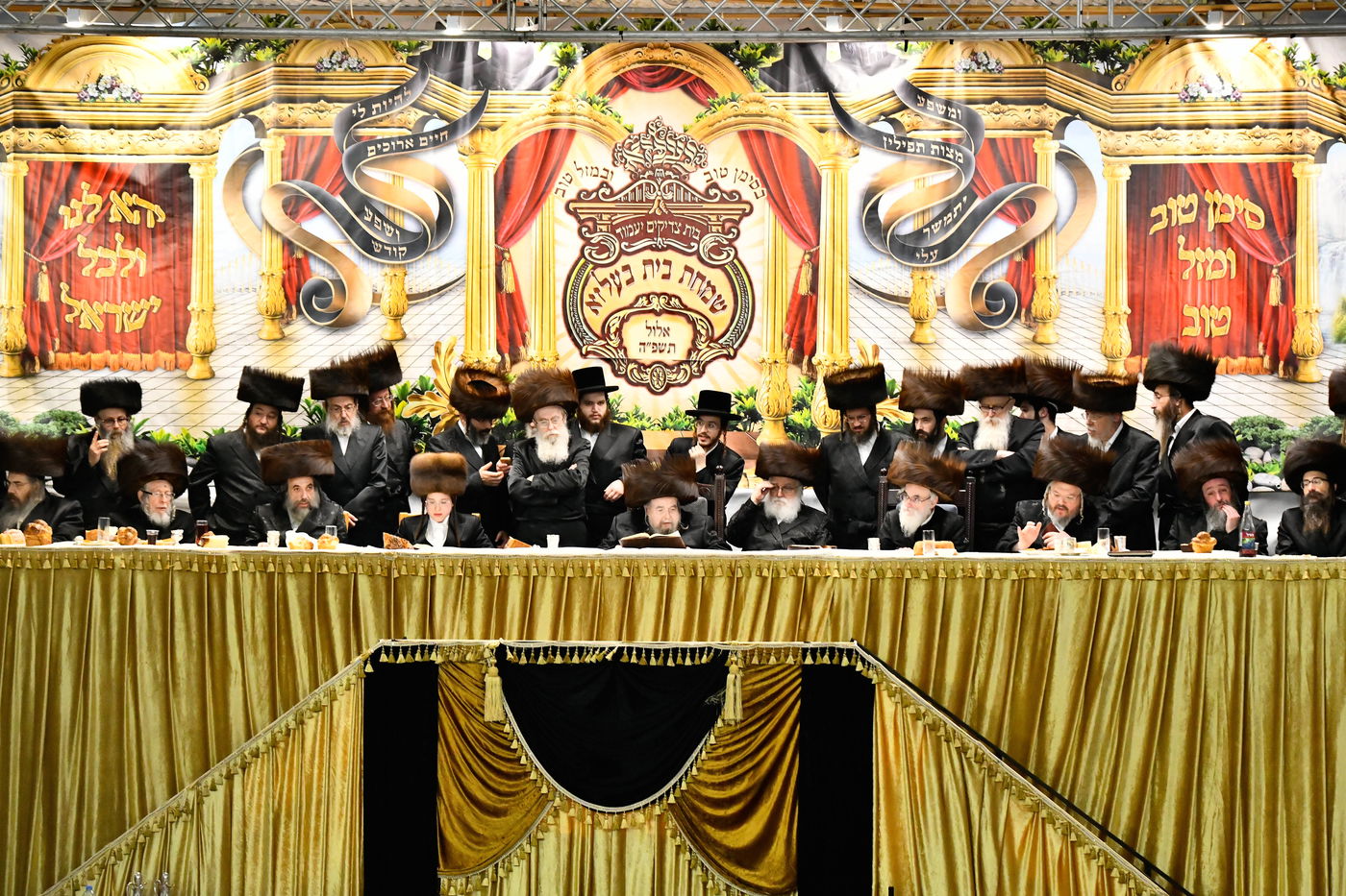 שמחת בר המצווה לנכד האדמו"ר מבעלזא