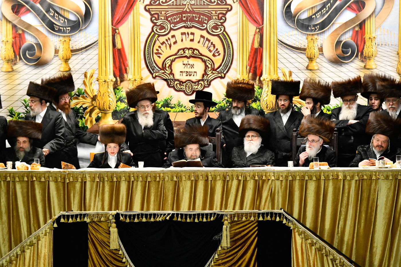 שמחת בר המצווה לנכד האדמו"ר מבעלזא