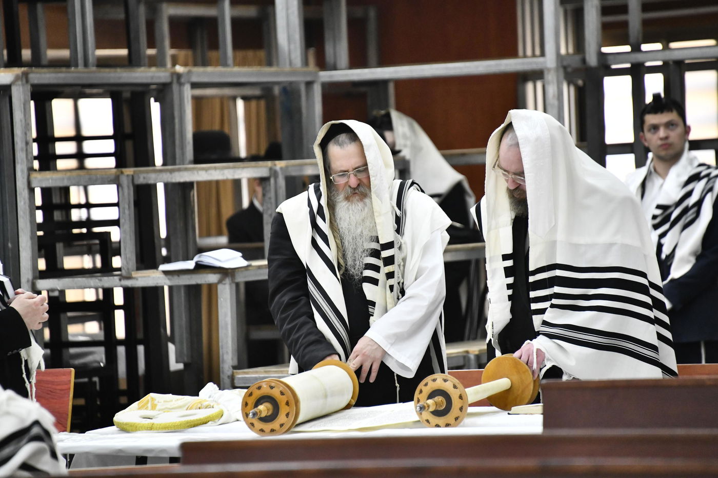 הרה"צ רבי אהרן דוד רוזנבוים בעליה לתורה