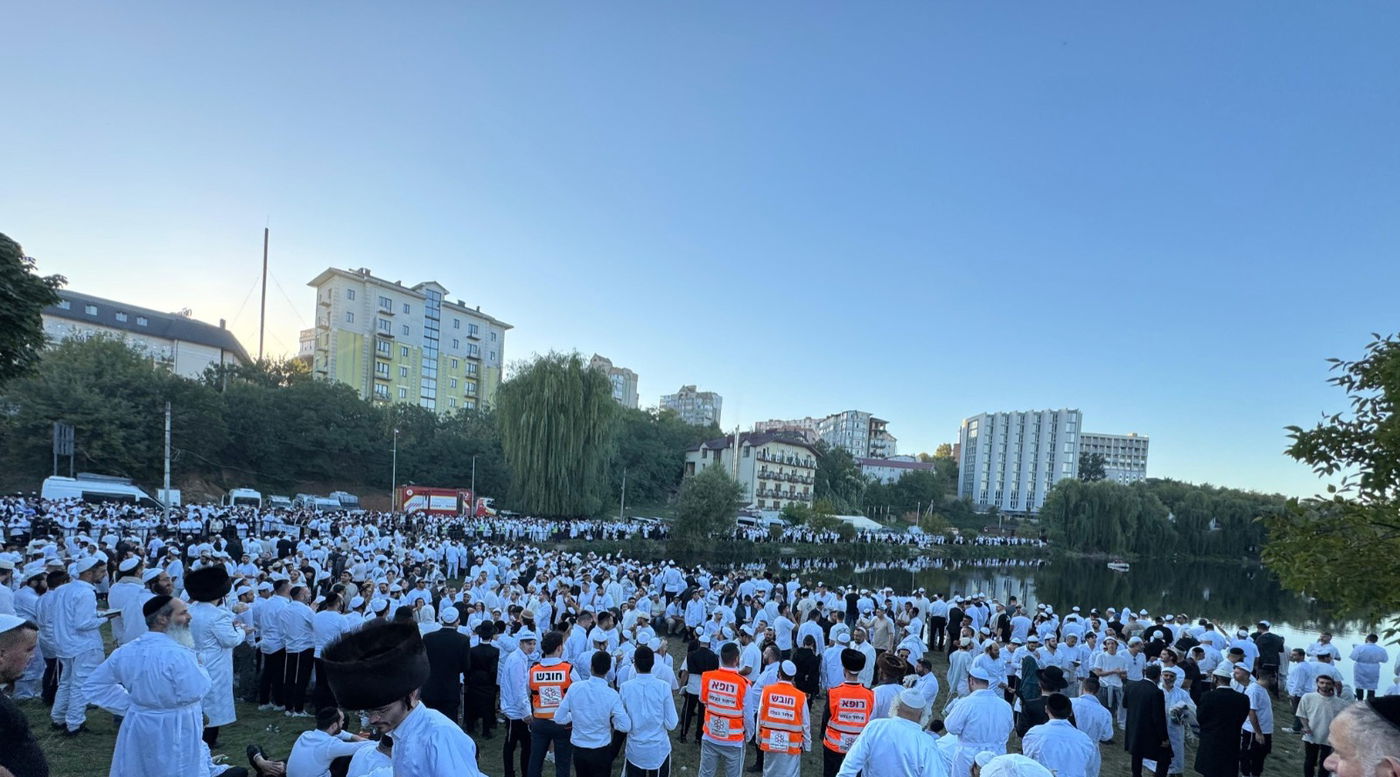 תשליך בראש השנה באומן